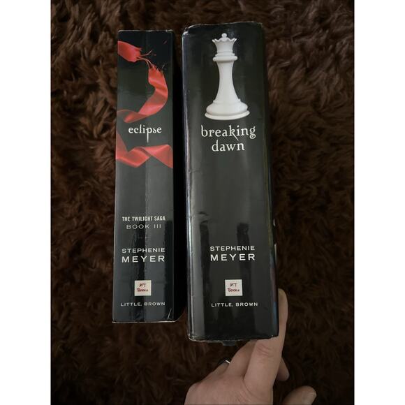 Lot of 2 Twilight Books Eclipse and Breaking Dawn by Stephanie Meyer - Picture 3 of 16